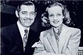  ??  ?? Clark Gable y Carole Lombard, una de las parejas más míticas de todos los tiempos.