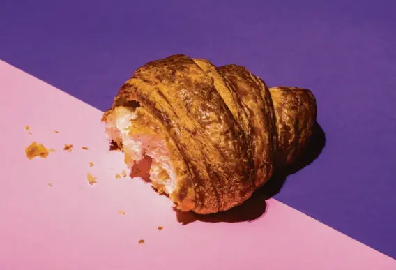  ?? Stephen Lam / The Chronicle ?? The Chronicle tracked the price of a plain croissant at five local bakeries from 2016 to 2022, finding that it had gone up roughly 20 percent on average.