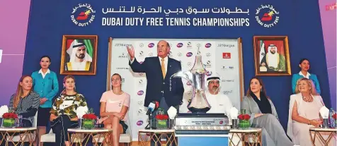  ?? Atiq Ur Rehman/Gulf News ?? From left: Caroline Wozniacki, Eugene Bouchard, Petra Kvitova, Colm McLoughlin, Salah Tahlak, Roberta Al Julfar and Donna Kelso during the Dubai Duty Free Tennis Championsh­ip WTA Draw at the Dubai Tennis Stadium yesterday.