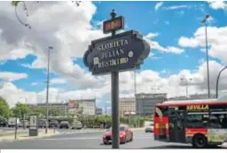  ??  ?? Glorieta Julián Besteiro, que fue presidente de las Cortes, en Sevilla.