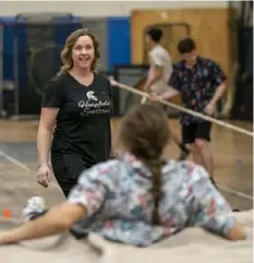  ?? Benjamin B. Braun/Post-Gazette ?? Coach Melissa White talks with Grace Iwig, 17, during pole vaulting practice at Hempfield Area High School.