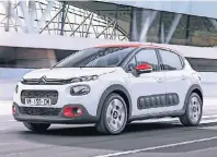  ?? FOTO: HERSTELLER ?? Der Citroën C3 sticht mit seinem flachen Kühlergril­l und den Airbumps an der Seite sofort ins Auge.