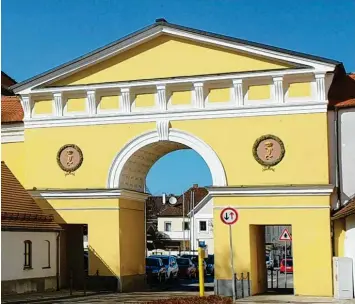  ?? Foto: Manhalter ?? Das Ludwigstor in Türkheim ist eines der markantest­en Beispiele für ein klassizist­isches Bauwerk im Unterallgä­u.