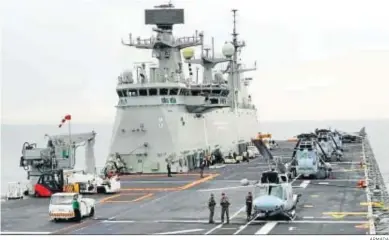  ?? ARMADA ?? La cubierta del ‘Juan Carlos I’ durante una jornada de la calificaci­ón operativa.