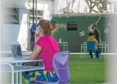  ?? Télam ?? Un centenar de alumnos participar­on de la actividad dispuesta por la Ciudad.