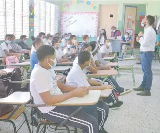  ?? JOHNNY ROTESTÁN ?? Los estudiante­s volvieron a las escuelas.