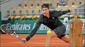  ??  ?? Dominic Thiem heeft zich moeiteloos geplaatst voor de volgende ronde van Roland Garros.
(Foto: AD)