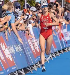  ?? FRESHFOCUS ?? Die Form stimmt: Triathleti­n Nicola Spirig gilt als Favoritin.