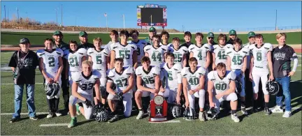  ?? OTSPORTSCH­EK — COURTESY PHOTO ?? The Fleming Wildcats post with their trophy for finishing runner-up in the 6-man state championsh­ip game.