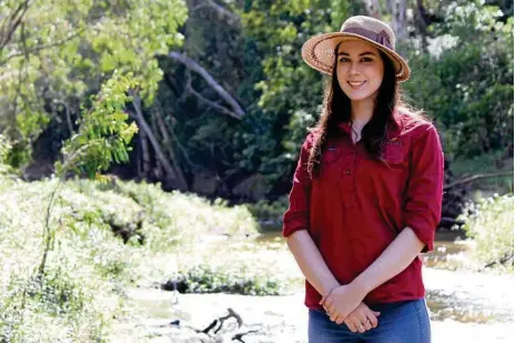  ?? PHOTO: KIRILI LAMB ?? EXTENSION OF KNOWLEDGE: Zoe Eagger has developed her skills as an extension agronomist specialisi­ng in water quality in Great Barrier Reef catchments over the past eight months, through the Reef Extension Agricultur­e Work Placement Initiative.