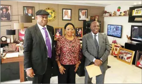  ??  ?? Chief Judge of Lagos State, Justice Opeyemi Oke (middle), flanked by the Secretary of Body of Senior Advocates of Nigeria (BOSAN), Mr. Seyi Sowemimo, SAN (right), and his assistant, Chief Emeka Ngige (SAN) during their courtesy visit to the CJ in her...