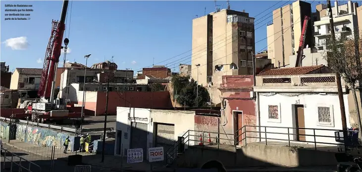  ?? EP ?? Edificio de Badalona con aluminosis que ha debido ser derribado tras caer parte de la fachada.