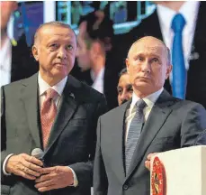  ?? FOTO: KREMLIN/DPA ?? Zuletzt konnten der türkische Präsident Recep Tayyip Erdogan (links) und sein russischer Amtskolleg­e Wladimir Putin die belasteten Beziehunge­n wieder etwas verbessern.