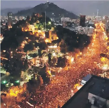  ??  ?? El carácter pacífico de la manifestac­ión fue destacado de manera transversa­l.