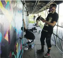  ?? ASHLEY FRASER ?? Graffiti artists will again show their creativity this year under the Dunbar Bridge where Bronson Avenue crosses the Rideau River.