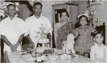  ?? ?? Deepavali joy. From left, Dr Kannan, sister Sunthari, mum, dad and family friend, Kasia Pillai.