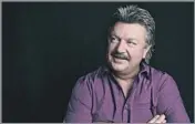  ?? Crystal K. Martel ?? ‘COUNTRY BOY’ Oklahoma native Joe Diffie died of complicati­ons related to COVID-19. His hits included “Pickup Man.”