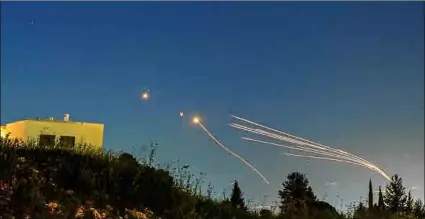  ?? Foto: REUTERS/AYAL MARGOLIN ?? Israel dispone de sofisticad­os sistemas de detección y destrucció­n de misiles.
