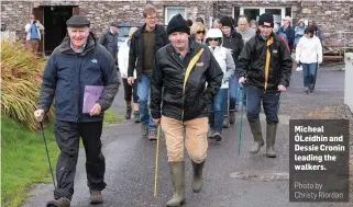  ?? Photo by Christy Riordan ?? Micheal ÓLeidhin and Dessie Cronin leading the walkers.