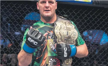  ?? Picture: Gallo Images ?? Andrew van Zyl celebrates after defeating Wessel Mostert to retain his EFC heavyweigh­t title at Sun City on Saturday night.