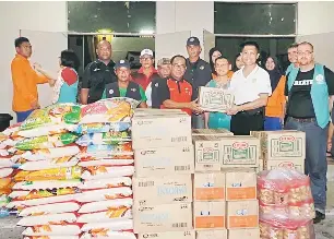 Hope Place Turut Agih Bantuan Makanan Kepada Mangsa Banjir Pressreader