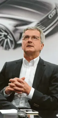  ?? Foto: Ulrich Wagner ?? Ein Bild aus besseren Zeiten: Als diese Aufnahme im Mai entstand, war Rupert Stadler noch Audi-Chef. Es folgte die U-Haft, bald droht der Prozess.