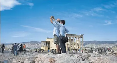  ?? Reuters ?? Archäologi­sche Stätten wie die Akropolis sind von der Privatisie­rung ausgeschlo­ssen.