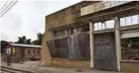  ??  ?? A view of the ramshackle downtown in Edwards, Miss.