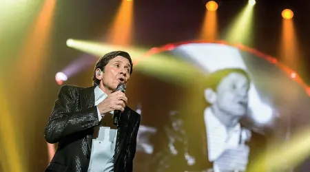  ??  ?? Il disco
Gianni Morandi ha pubblicato «D’amore d’autore» nel novembre 2017 per Sony (foto SimoneDe Luca)