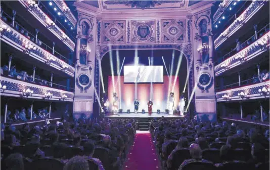  ?? Miguel Ángel Gracia ?? El Teatro Principal durante la celebració­n de la vigésimo quinta gala de los Premios de la música aragonesa.
