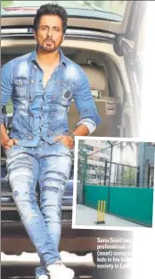  ?? PHOTO: MUNNA SINGH ?? Sonu Sood has got a profession­al cricket pitch (inset) constructe­d for kids in his housing society in Lokhandwal­a