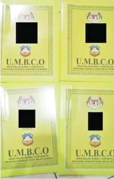  ??  ?? The incomplete UMBCO member cards seized from the suspect.