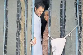  ?? HIMANSHU VYAS/HT ?? Congress vicepresid­ent Rahul Gandhi visits the wife of former Prime Minister Indira Gandhi's cousin at her residence, in Jaipur on Wednesday.