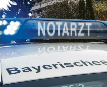  ?? Symbolfoto: Bernhard Weizenegge­r ?? Im bundesweit­en Vergleich erhalten die bayerische­n Notärzte ein niedriges Honorar. Könnten die Folgen davon künftig auch Pa‰ tienten zu spüren bekommen?