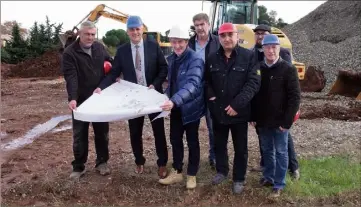  ?? (Photo C. A.) ?? Première réunion de chantier donnant le top départ du centre Cannet-Santé.