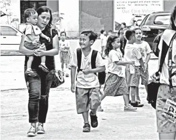  ?? MARK PERANDOS ?? PROTECTED. Davao City has provided the policies and facilities to protect children, but now there is a recognized need not just for protection of the children and rehabilita­tion of those who have gone astray, but also preventive actions for those who...