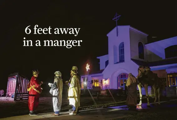  ?? Photos by Annie Mulligan / Contributo­r ?? Young actors sport beards glued to their masks for Friendswoo­d United Methodist Church’s live Nativity.