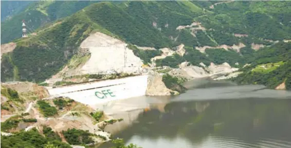 ??  ?? La Central
Hidroeléct­rica "La Yesca", ubicada en el municipio del mismo nombre en Nayarit, está certificad­a como "empresa limpia"
