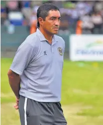  ??  ?? ENRACHADO. William Renderos, técnico del Audaz, logró sacarle un empate a Jorge Rodríguez, entrenador del Alianza.