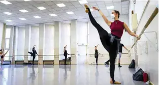  ?? AFP photos ?? Dancers of the Ballet du Rhin have a training session in Mulhouse, eastern France.–