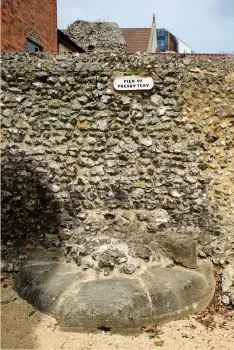  ??  ?? Left above: Author’s interpreta­tion of rescue excavation at Reading Abbey by Cecil Slade, on site of the prison carpark
Above: Original pier base in south choir aisle