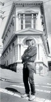  ?? Photos / Jane Dawber, ?? Clockwise: Ralph Hotere stands outside a new gallery and studio, the former BNZ building in George St, Port Chalmers in 1991; outside his studio at Observatio­n Point, Port Chalmers, in 1994; Portrait of the artist — Ralph Hotere.