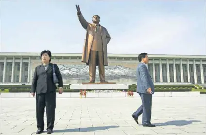  ?? Photo: Chung Sung-Jun/Getty Images ?? Awesome: The statue of late North Korean president Kim Il-Sung at the Mansudae assembly hall. The sprawling local arts studio specialise­s in this kind of commission.