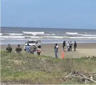  ?? ?? Ambos fueron arrastrado­s por una corriente marina en la playa El Esterón, en La Unión