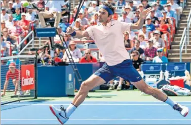  ??  ?? ESTRENO SENCILLO. Roger Federer, ayer durante el partido que ganó al local Peter Polansky.