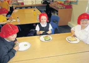  ??  ?? Healthy lunch Pupils enjoyed a visit from Warbuton’s