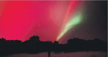  ?? ?? The aurora captured by Diane Chandler from Abel Tasman National Park.