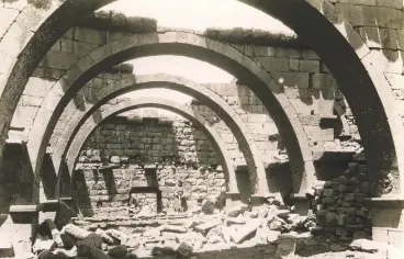  ??  ?? Church interior, Tafhā, Syria, photograph­ed by Princeton University team, circa 1899-1910, courtesy Palace of the Governors (NMHM/DCA), Negative No. 95891