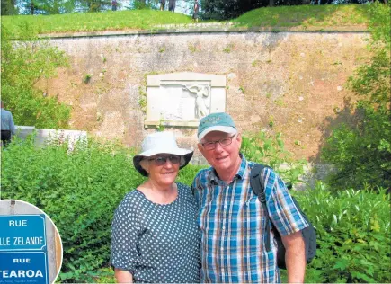  ?? PHOTOS/SUPPLIED ?? Peter and Margaret Watt in Le Quesnoy with the New Zealand Memorial Plaque in the background.