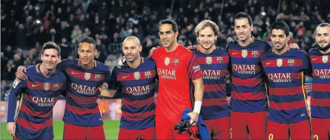  ??  ?? EN EL BARÇA DESDE 2010. Qatar ha estado en la camiseta del Barcelona desde 2010, cuando el expresiden­te Sandro Rosell firmó un acuerdo por seis años. Primero lucieron la de QSI (Qatar Sp